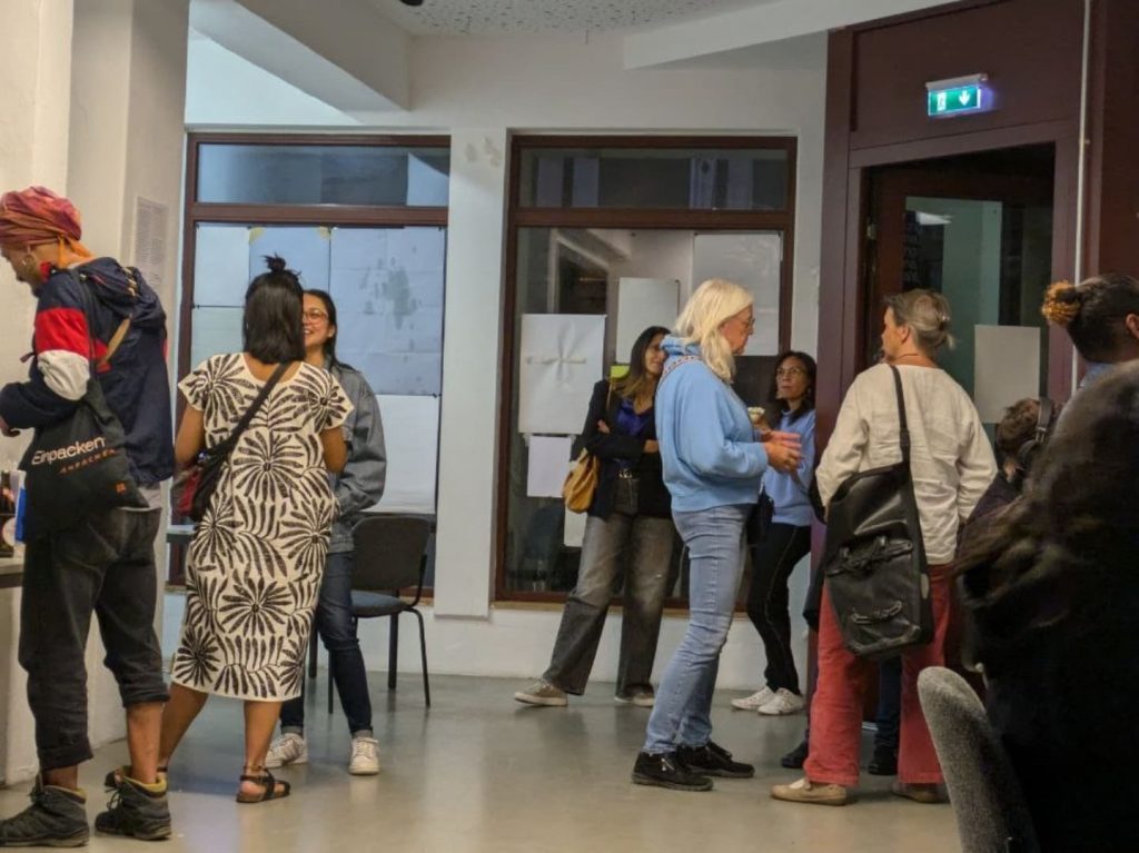 Instagram post from projektverwurzelt. This post is in position 8.